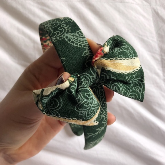 AMERICAN APPAREL Floral Green Bow Headband - Picture 1 of 10